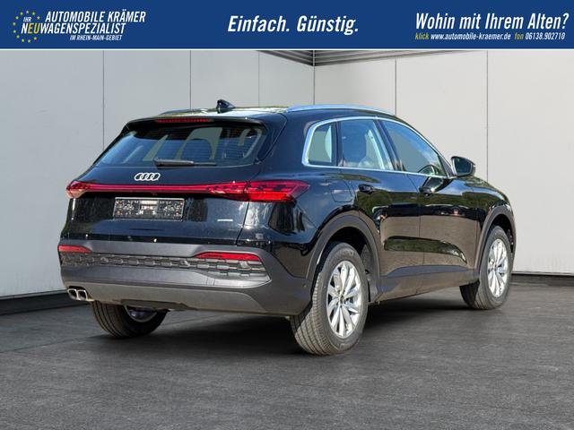 Audi / Q5 / Schwarz / / / QUATTRO+NAVI+KAMERA+AHK+PANO+SHZ+PDC+ACC