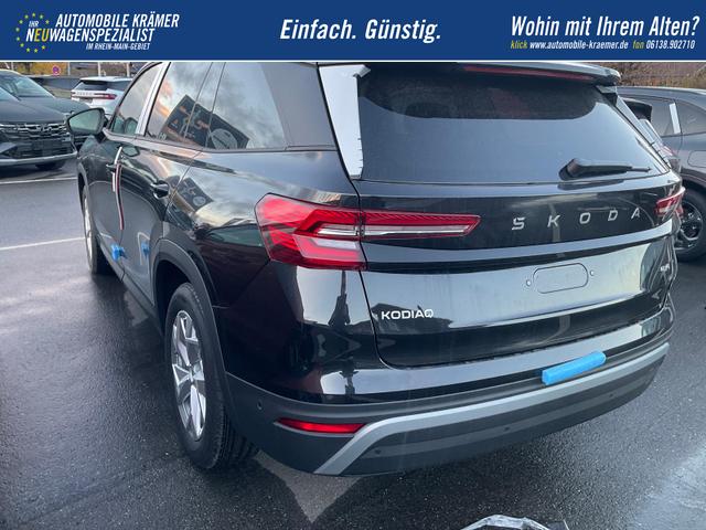 Skoda Kodiaq 2.0 TDI 142kW 4x4 Selection DSG Selection, 7-Sitzer, AHK, Navi, Side, el. Klappe, AreaView, ParkAssist 