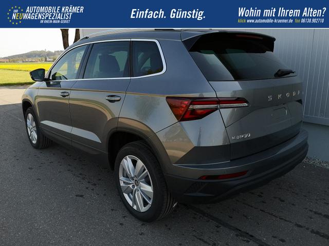 Skoda Karoq Selection 1.5 TSI DSG GV5 AHK 17 Ladeb 