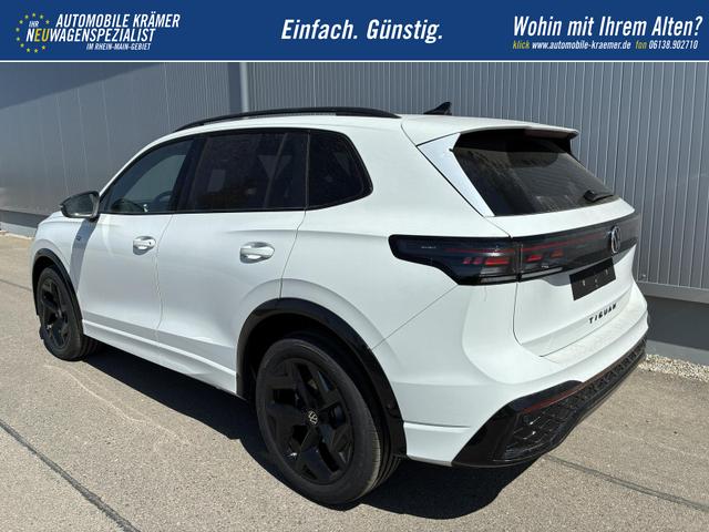 Volkswagen Tiguan 2.0 TDI 110 kW R-Line DSG Head Up Black 360 AHK 