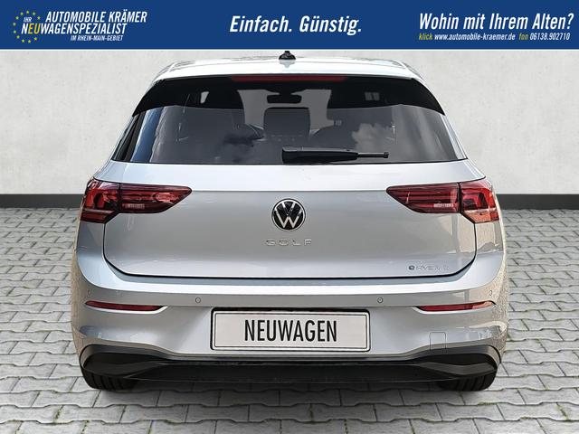Volkswagen Golf 1.5 TSI eHybrid 150 kW Life Park&Comfort Pro Kamera 