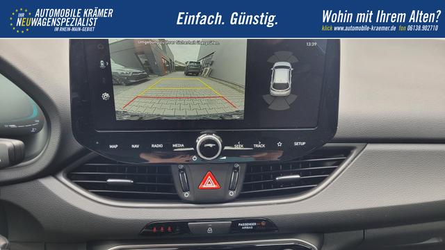 Hyundai i30 Family HB 1.6 GO*Navi*LED*Shzg*Lhzg*PDC*Cam*16Zoll* 