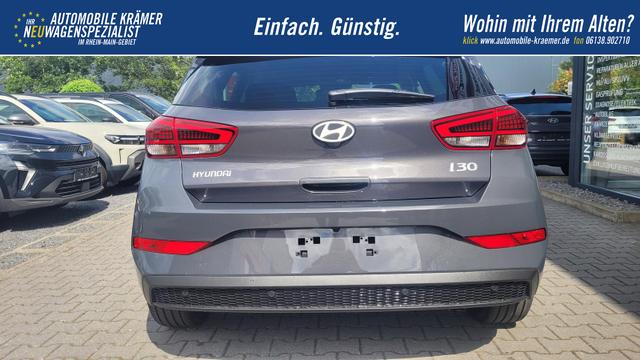 Hyundai i30 Familiy HB Family*Navi*LED*Shzg*Lhzg*PDC*Cam*16Zoll* 