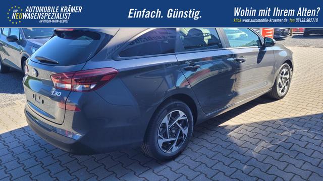 Hyundai i30 Kombi Family SW Family*Navi*LED*Shzg*Lhzg*PDC*Cam*16Zoll* 