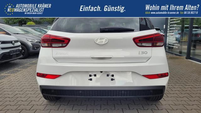 Hyundai i30 Familiy HB Family*Navi*LED*Shzg*Lhzg*PDC*Cam*16Zoll* 