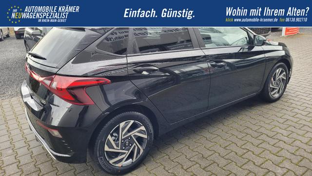 Hyundai i20 Family Family*Navi*Shzg*Lhzg*PDC*Cam*16Zoll*ACA* 