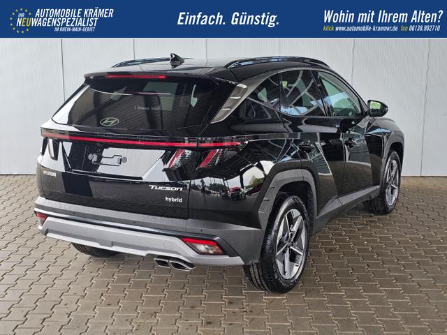 Hyundai TUCSON E-Motion 1.6 T-GDi 2WD HEV / Panoramadach ACC LED Sitz + Lenkradheizung Navi PDC V&H Kamera Alu 18" 