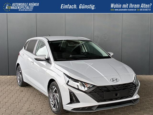 Hyundai i20 Pure 1.2 MPI / Navi PDC Hinten + Kamera Abgedunkelte Scheiben Tempomat Alu 16" 