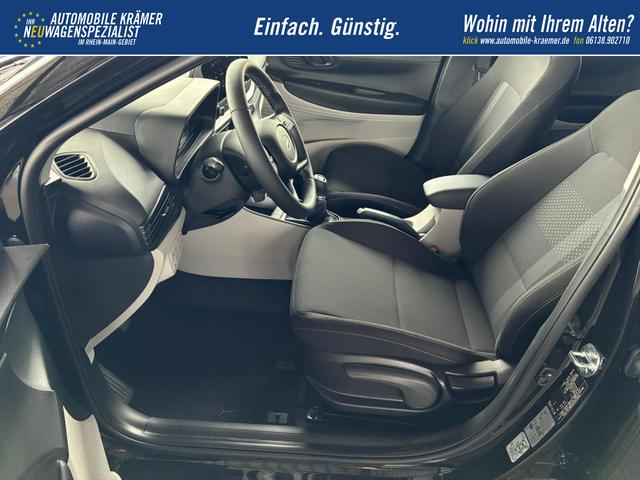 Hyundai i20 Pure 1.2 MPI / Navi PDC Hinten + Kamera Abgedunkelte Scheiben Tempomat Alu 16" 