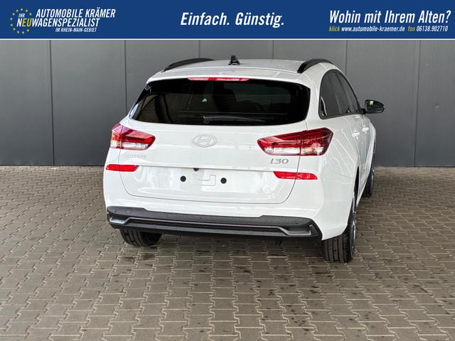 Hyundai i30 Kombi Comfort Plus 1.0 TGDI DCT / Navi Sitz + Lenkradheizung PDC V&H Kamera LED Alu 17" 