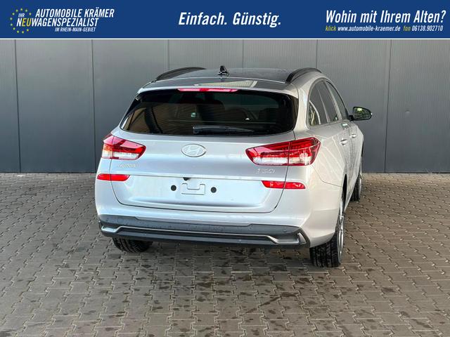 Hyundai i30 Kombi Comfort Plus 1.0 TGDI DCT Navi / Adaptiver Tempomat/ Totwinkel Assistent/ Alu 17" 