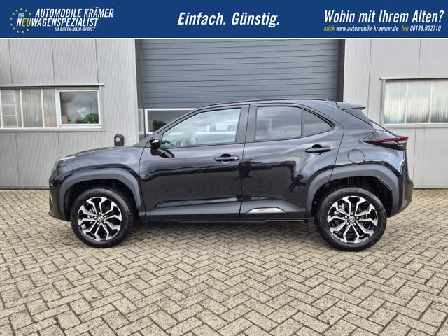 Toyota Yaris Cross 1.5VVT-iE 130PS Automatik Teamplayer Klimaautomatik Sitzheizung Lenkradheizung PDC v+h Rückf.Kamera 17-LM abged.Scheiben 2xKeyless DAB+ Bluetooth Touchscreen Apple CarPlay Android Auto 