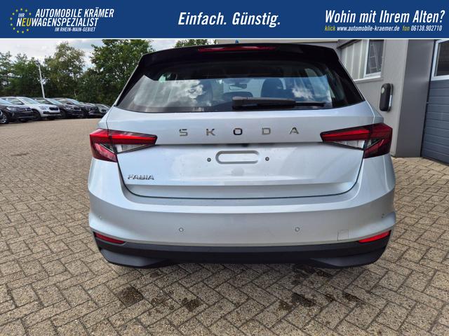 Skoda Fabia 1.0 TSI 115PS DSG Selection 5-türig Rückf.Kamera Parksensoren Sitzheizung Multifunktionslenkrad Klima Skoda-Radio Bluetooth Touchscreen Tempomat Nebelsch. Apple CarPlay + Android Auto 