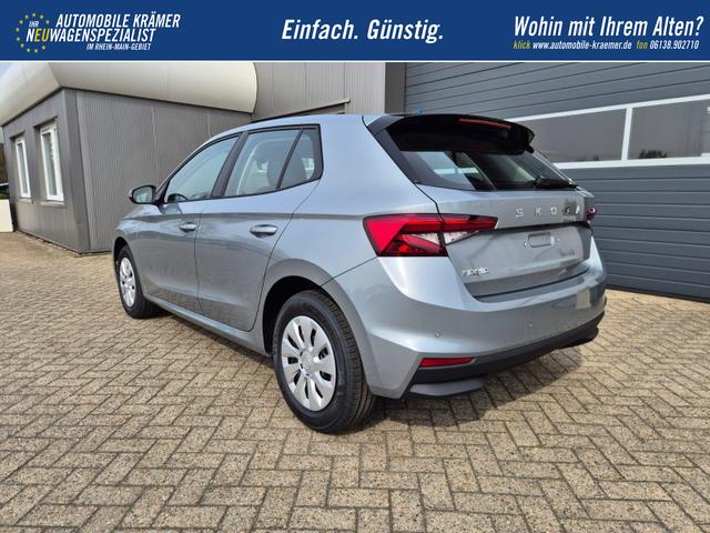 Skoda Fabia 1.0 TSI 95PS Selection 5-t&uuml;rig R&uuml;ckf.Kamera Parksensoren Sitzheizung Multifunktionslenkrad Klima Skoda-Radio Bluetooth Touchscreen Tempomat Nebelsch. Apple CarPlay + Android Auto 