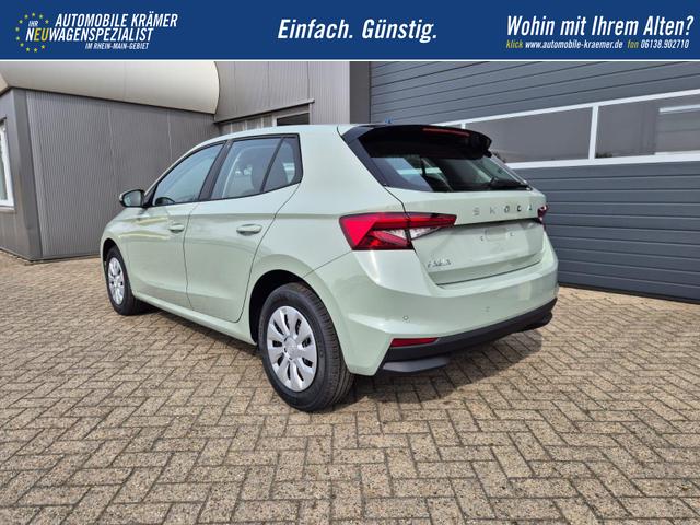 Skoda Fabia 1.0 TSI 95PS Selection 5-t&uuml;rig R&uuml;ckf.Kamera Parksensoren Sitzheizung Multifunktionslenkrad Klima Skoda-Radio Bluetooth Touchscreen Tempomat Nebelsch. Apple CarPlay + Android Auto 
