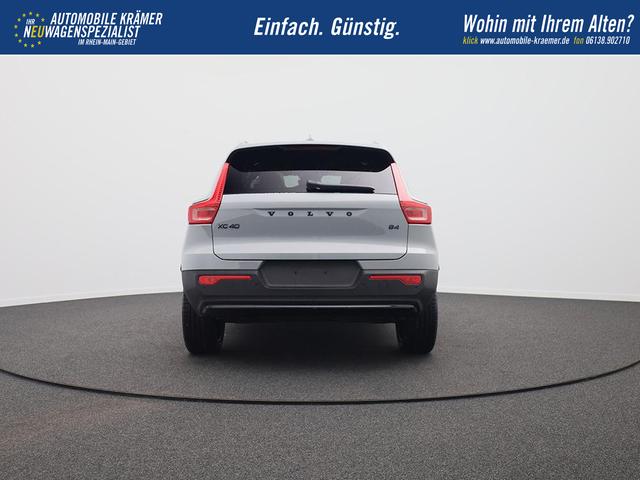 Volvo XC40 2.0 Black Edition Plus B4 Mild-Hybrid 197PS Automatik elektr. PanoDach R&uuml;ckf.Kamera PDC v+h ACC el.Heckklappe Harman/Kardon-Sound Klimaautomatik Sitzheizung Lenkradheizung Apple CarPlay Android Auto 20-LM 