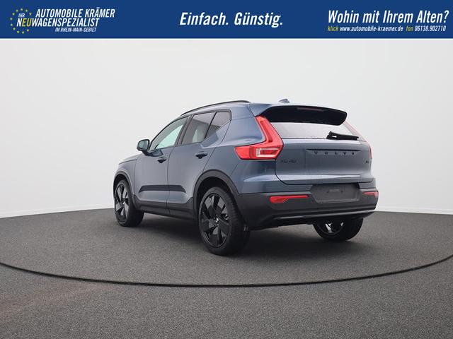 Volvo XC40 2.0 Black Edition Plus B4 Mild-Hybrid 197PS Automatik elektr. PanoDach R&uuml;ckf.Kamera PDC v+h ACC el.Heckklappe Harman/Kardon-Sound Klimaautomatik Sitzheizung Lenkradheizung Apple CarPlay Android Auto 20-LM 