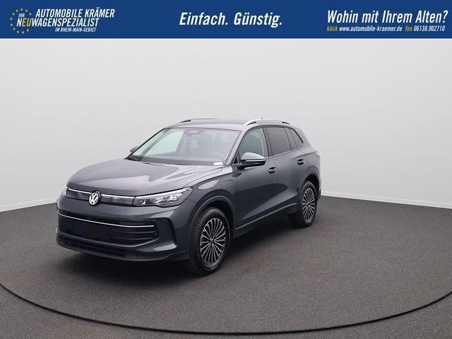 Volkswagen Tiguan Life 1,5 l eHybrid OPF 204PS DSG elekt.AHK Design Paket Matrix-Scheinw. elektr. Heckklappe Sitzheizung Lenkradheizung Frontscheibe beheizb. R&uuml;ckf.Kamera Klimaautomatik VW-Radio Bluetooth wireless Apple CarPlay + Android Auto PDC v+h ACC 2xKeyless 