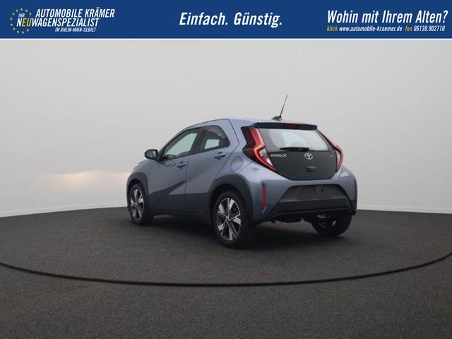 Toyota Aygo X Pure 1.5 Hybrid 116PS Automatik Sitzheizung Klimaautomatik AbstandsTempomat Multifunktionslenkrad Radio Bluetooth Touchscreen Apple CarPlay + Android Auto 