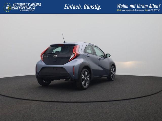 Toyota Aygo X Pure 1.5 Hybrid 116PS Automatik Sitzheizung Klimaautomatik AbstandsTempomat Multifunktionslenkrad Radio Bluetooth Touchscreen Apple CarPlay + Android Auto 