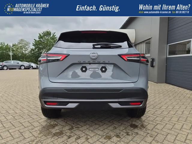 Nissan Qashqai 1.3 DIG-T MHEV 158 PS X-Tronic N-Connecta Teil-Leder PanoGlasdach Klimaautomatik Sitzheizung Lenkradheizung Navi ACC PDC v+h 360&deg;Kamera DAB Bluetooth Touchscreen Apple CarPlay Android Auto 18"LM 