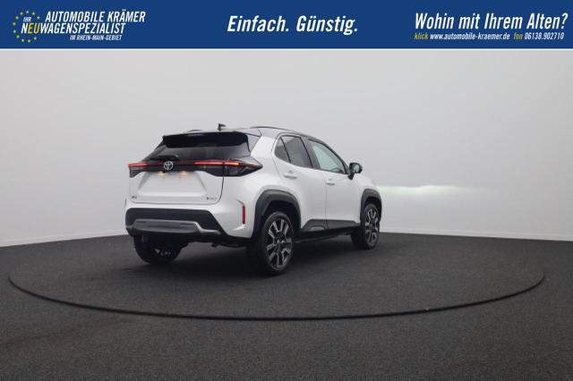 Toyota Yaris Cross 1.5-l 130PS HEV Automatik Style Matrix-LED elektr. Heckklappe Sitzheizung Lenkradheizung Klimaautomatik Navi Bluetooth wireless Apple CarPlay + Android Auto ACC PDC v+h R&uuml;ckf.Kamera 18"LM 