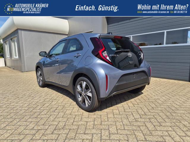 Toyota Aygo X Pure 1.5 Hybrid 116PS Automatik Sitzheizung Klimaautomatik AbstandsTempomat Multifunktionslenkrad Radio Bluetooth Touchscreen Apple CarPlay + Android Auto 