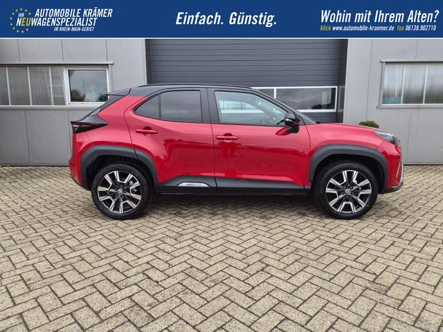 Toyota Yaris Cross 1.5-l 130PS HEV Automatik Style Matrix-LED elektr. Heckklappe Sitzheizung Lenkradheizung Klimaautomatik Navi Bluetooth wireless Apple CarPlay + Android Auto ACC PDC v+h R&uuml;ckf.Kamera 18"LM 