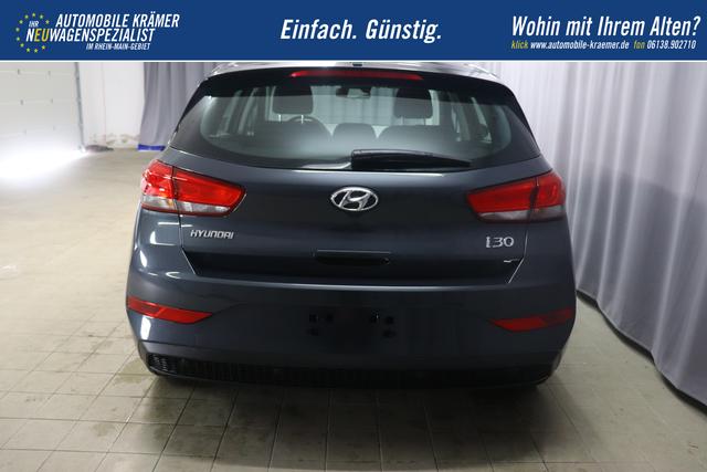 Hyundai i30 FL 1.0 T-GDi 7DCT Comfort CP MY23 88kW 48V Dark Knight 