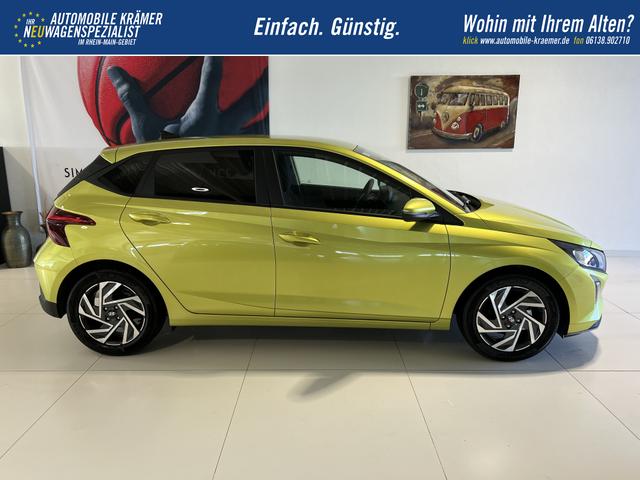 Hyundai i20 1,2 Family Lucid Lime metallic