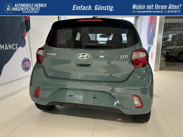 Hyundai i10 Go Plus MT Mangrove Green, Beispielbilder, ggf. teilweise mit Sonderausstattung