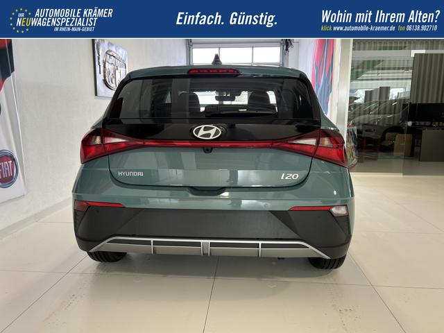 Hyundai i20 GO! Mangrove Green, Beispielbilder, ggf. teilweise mit Sonderausstattung
