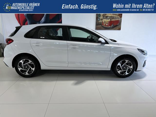 Hyundai i30 GO Atlas White