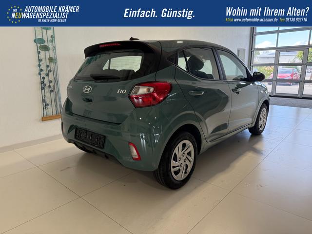Hyundai i10 GO Mangrove Green