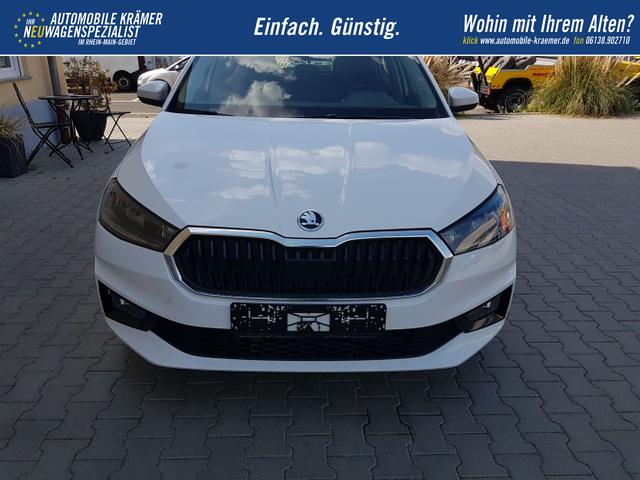 Skoda / Fabia / Weiß / Ambition / / , Beispielbilder, ggf. teilweise mit Sonderausstattung