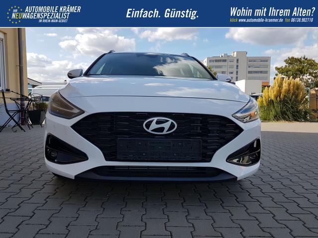 Hyundai / i30 Kombi / Weiß / Smart / / 
