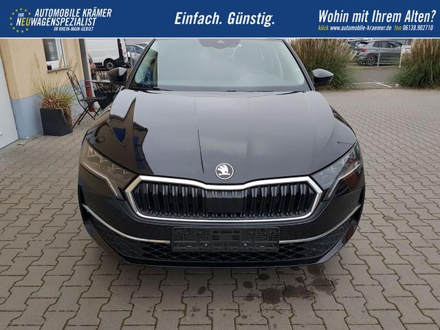 Skoda / Octavia / Weiß / Selection / / Black Magic Metallic , Beispielbilder, ggf. teilweise mit Sonderausstattung