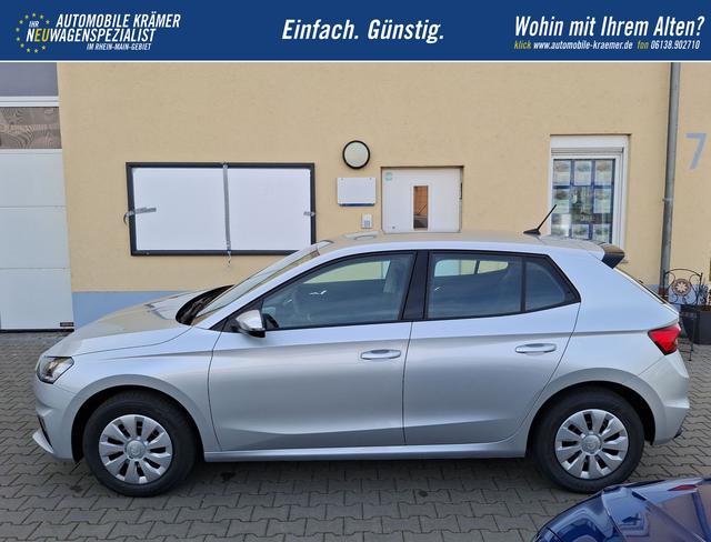 Skoda / Fabia / Silber / Basis / / 