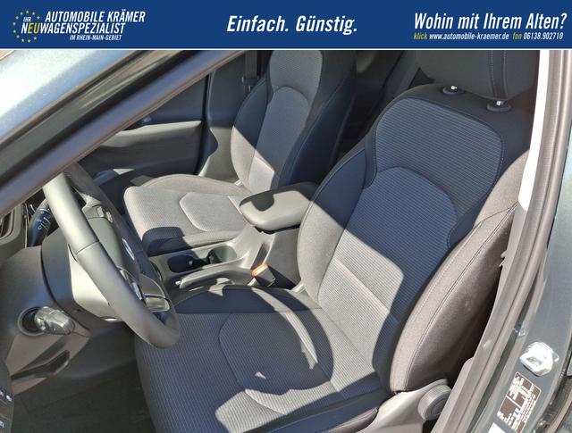 Hyundai / i30 / Gr&uuml;n / Family / / 