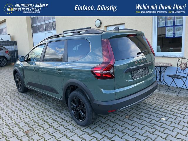 Dacia / Jogger / Grün / Extreme / Dusty Green / , Beispielbilder, ggf. teilweise mit Sonderausstattung