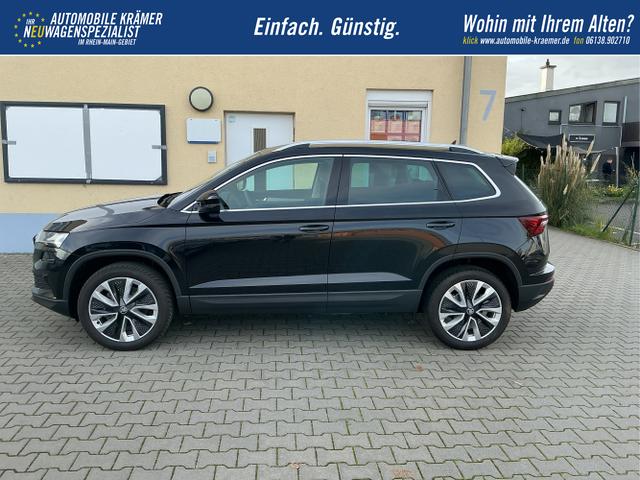 Skoda / Karoq / Schwarz / Selection / Black Magic Metalic / , Beispielbilder, ggf. teilweise mit Sonderausstattung