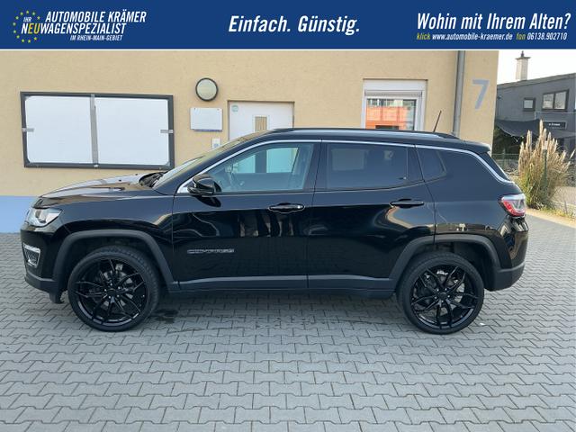 Jeep / Compass / Schwarz / / / Limited 4WD