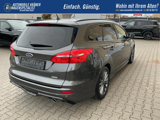 Ford / Focus Turnier / Grau / / / ST-Line Xenon Navi Winterpaket
