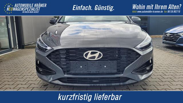 Hyundai i30 - Family HB 1.6 GO*Navi*LED*Shzg*Lhzg*PDC*Cam*16Zoll*