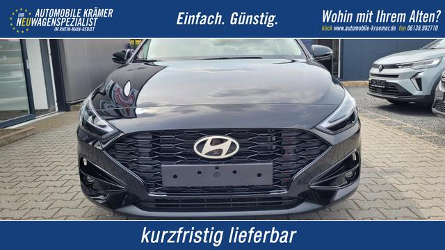 Hyundai i30 - Family HB 1.6 GO*Navi*LED*Shzg*Lhzg*PDC*Cam*16Zoll*