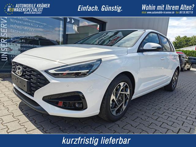 Hyundai i30 - Family HB 1.6 GO*Navi*LED*Shzg*Lhzg*PDC*Cam*16Zoll*