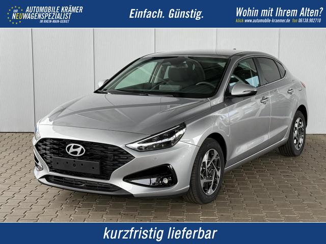 Hyundai i30 Fastback - E-Motion 1.5 T-GDi mHev / Navi PDC V.&H + Kamera LED m.Kurvenl./ Sitz Lenkradheizung Klimaautom./ Alu 16"