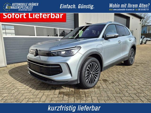 Volkswagen Tiguan - Life 1,5 l eHybrid OPF 204PS DSG Design Paket "Dark" LED-Plus-Scheinw. elektr. Heckklappe Sitzheizung v+h Lenkradheizung R&uuml;ckf.Kamera Klimaautomatik VW-Radio Bluetooth wireless Apple CarPlay + Android Auto PDC ACC 2xKeyless Digital Cockpit