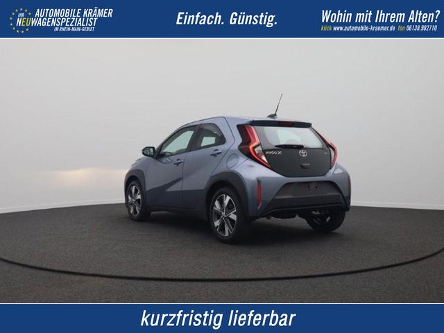 Toyota Aygo X - Pure 1.5 Hybrid 116PS Automatik Sitzheizung Klimaautomatik AbstandsTempomat Multifunktionslenkrad Radio Bluetooth Touchscreen Apple CarPlay + Android Auto
