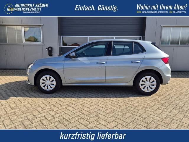 Skoda Fabia - 1.0 TSI 95PS Selection 5-t&uuml;rig R&uuml;ckf.Kamera Parksensoren Sitzheizung Multifunktionslenkrad Klima Skoda-Radio Bluetooth Touchscreen Tempomat Nebelsch. Apple CarPlay + Android Auto